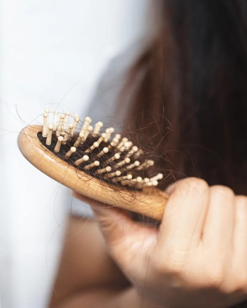 kvinnligt håravfall